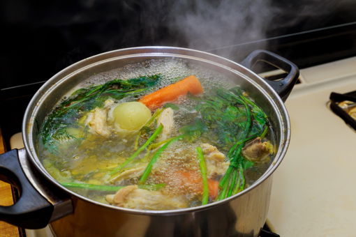 Kako da pileća supa bude još zdravija - tajna je u obradi mesa