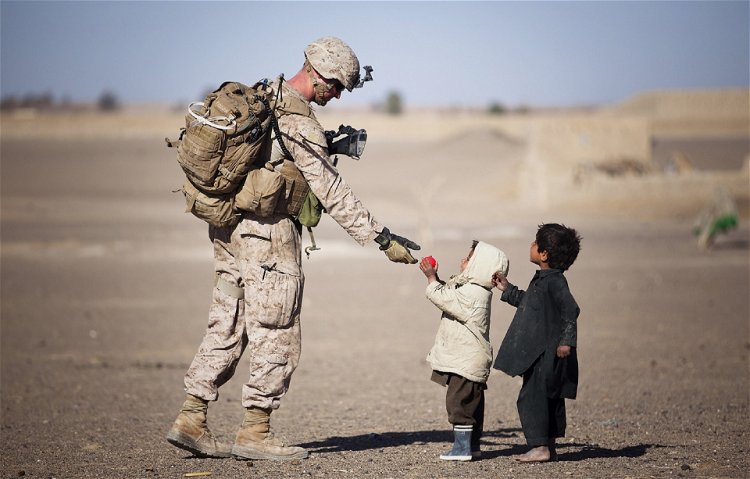 vojnik i deca